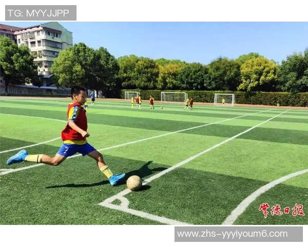 足球微光照亮梦想之路青春与激情交织的绿茵传奇